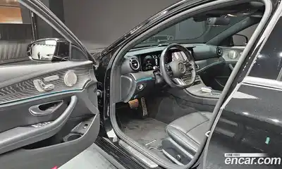 Mercedes-Benz E-Class 2022 2.0 Автомат в Москве № 143637, миниатюра 12