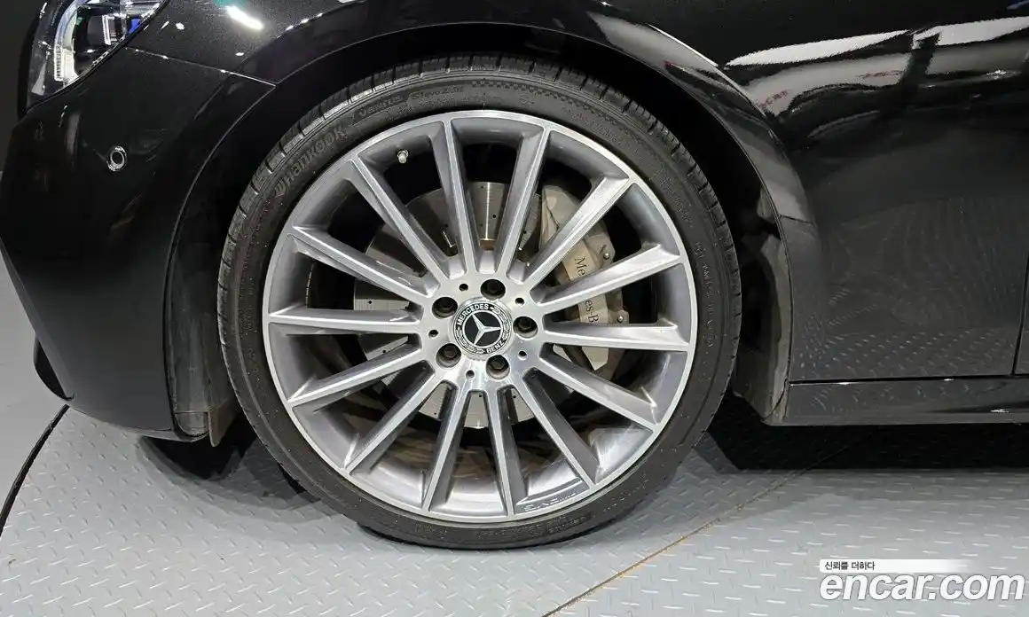 Mercedes-Benz E-Class 2022 2.0 Автомат в Москве № 143637, фото 15