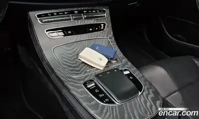 Mercedes-Benz E-Class 2022 2.0 Автомат в Москве № 143637, миниатюра 9