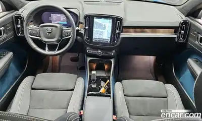 Volvo C40 2024 0.2 Автомат в Москве № 153553, миниатюра 3