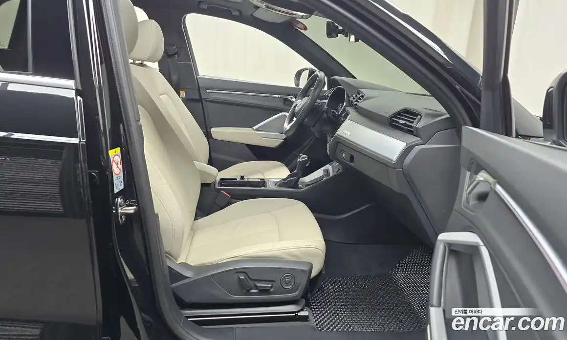 Audi Q3 2023 2.0 Автомат в Москве № 163005, фото 13