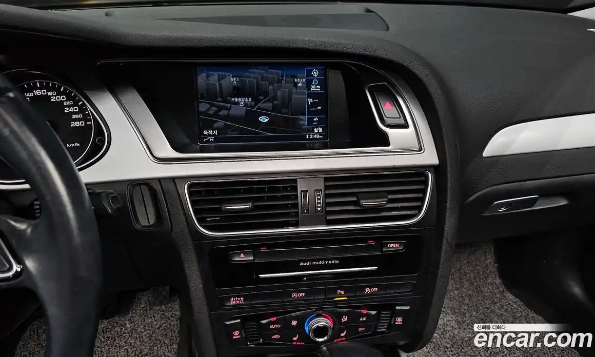 Audi A4 2015 2.0 Автомат в Москве № 163598, фото 14