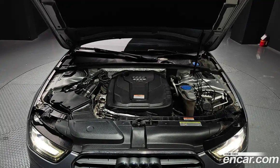 Audi A4 2015 2.0 Автомат в Москве № 163598, фото 6