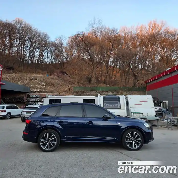 Audi Q7 2023 3.0 Автомат в Москве № 163947, фото 20