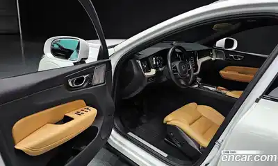 Volvo XC60 2020 2.0 Автомат в Москве № 164642, миниатюра 11