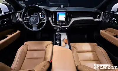 Volvo XC60 2020 2.0 Автомат в Москве № 164642, миниатюра 7