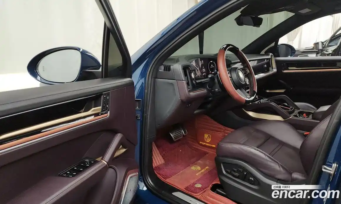 Porsche Cayenne 2024 3.0 Автомат в Москве № 164977, фото 10