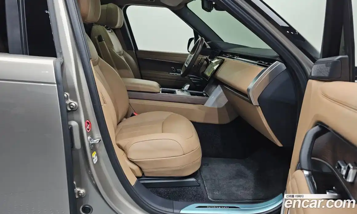 Land Rover Range-Rover 2024 4.4 Автомат в Москве № 166082, фото 3