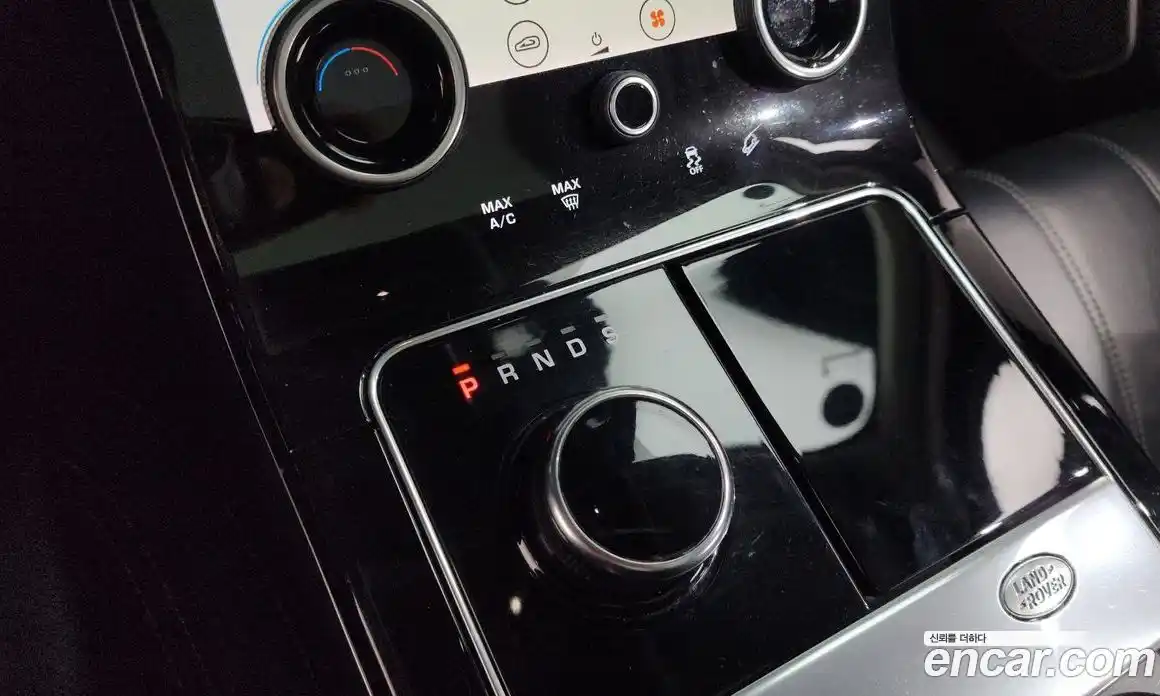 Land Rover Range-Rover Velar 2018 2.0 Автомат в Москве № 166148, фото 14