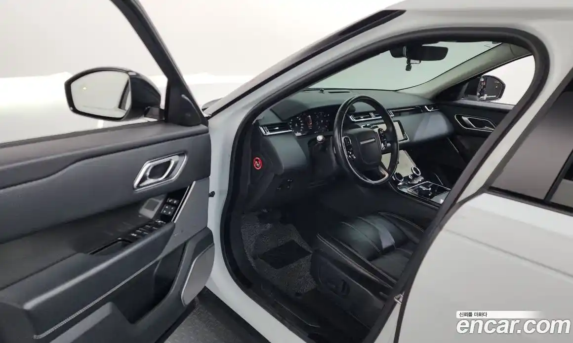 Land Rover Range-Rover Velar 2018 2.0 Автомат в Москве № 166148, фото 19