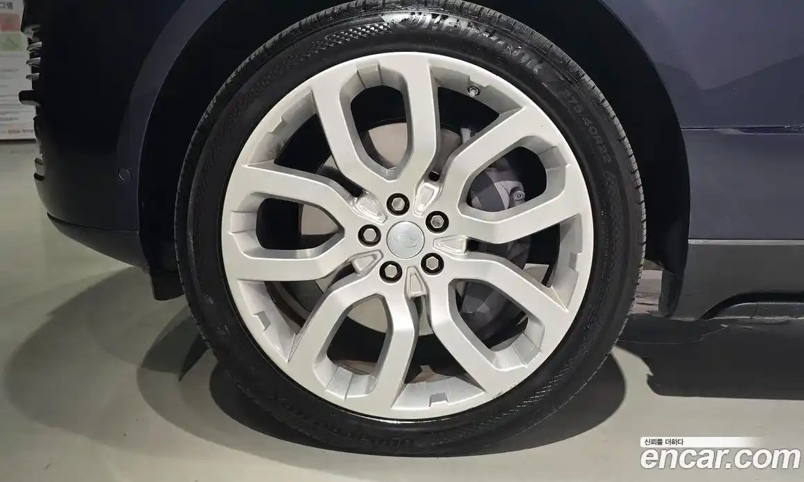 Land Rover Range-Rover 2016 4.4 Автомат в Москве № 166245, фото 17