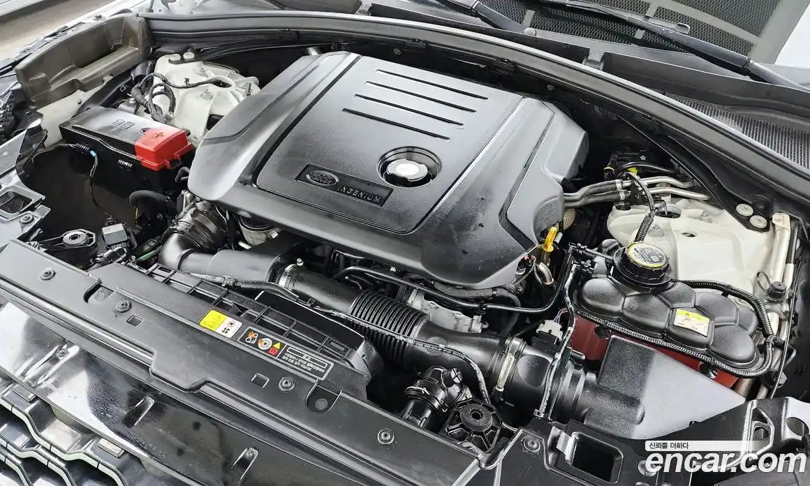 Land Rover Range-Rover Velar 2019 2.0 Автомат в Москве № 166250, фото 6