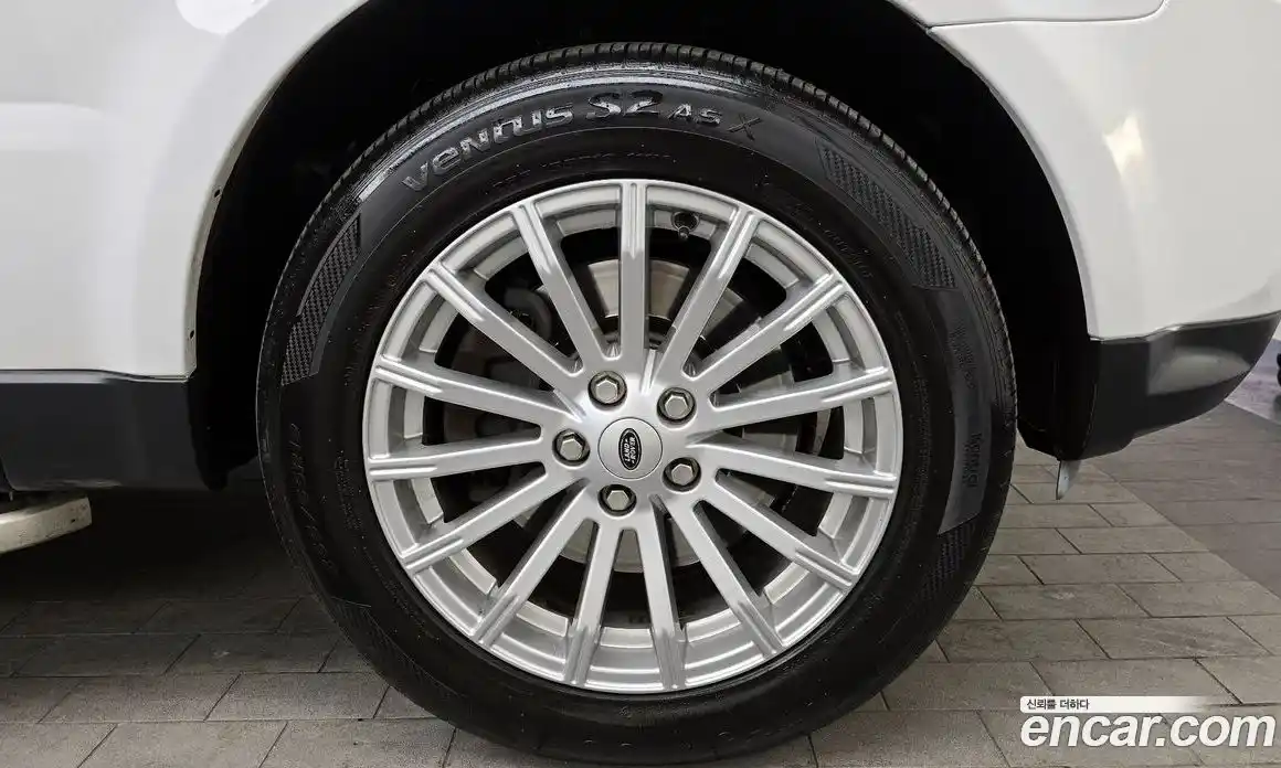 Land Rover Range-Rover Sport 2011 3.0 Автомат в Москве № 166598, фото 17