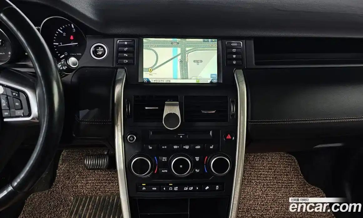 Land Rover Discovery Sport 2016 2.0 Автомат в Москве № 166697, фото 14