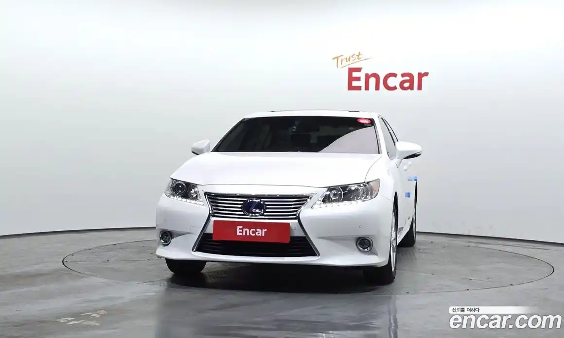 Lexus ES 2015 2.5 Автомат в Москве № 168285, фото 15