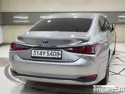 Lexus ES 2022 2.5 Автомат в Москве № 168331, миниатюра 3
