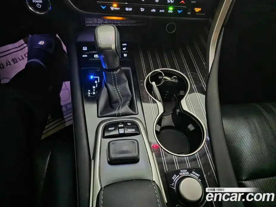 Lexus RX 2017 3.5 Автомат в Москве № 168343, фото 18