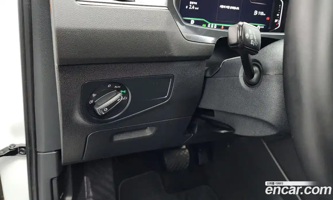 Volkswagen Tiguan 2022 2.0 Автомат в Москве № 168641, фото 18