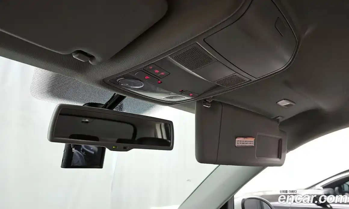 Volkswagen Tiguan 2015 2.0 Автомат в Москве № 169085, фото 11