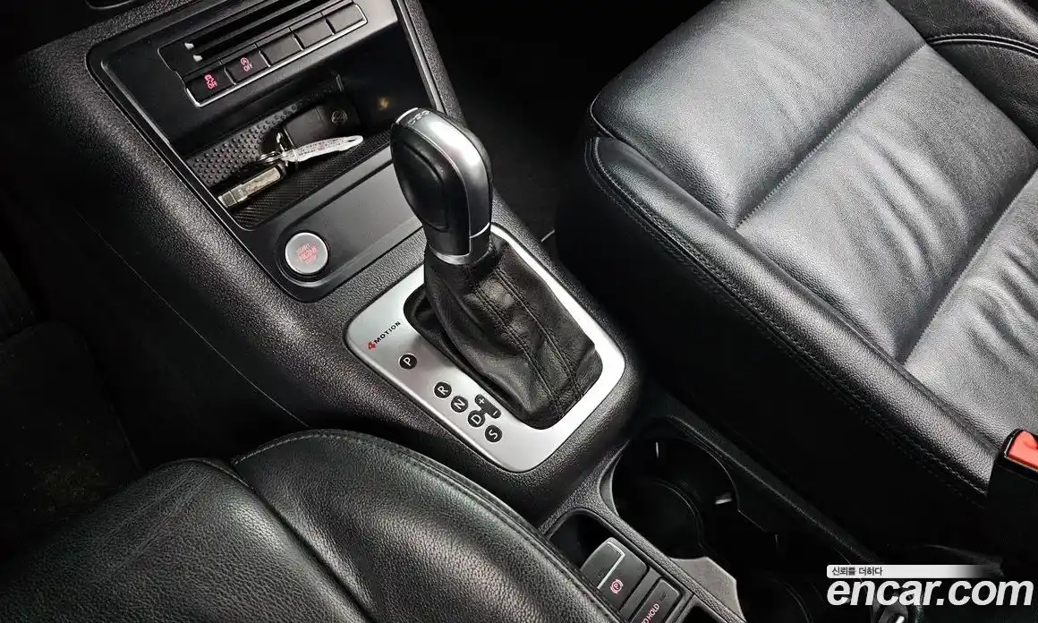 Volkswagen Tiguan 2015 2.0 Автомат в Москве № 169085, фото 9