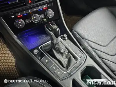 Volkswagen Jetta 2023 1.5 Автомат в Москве № 169211, миниатюра 9