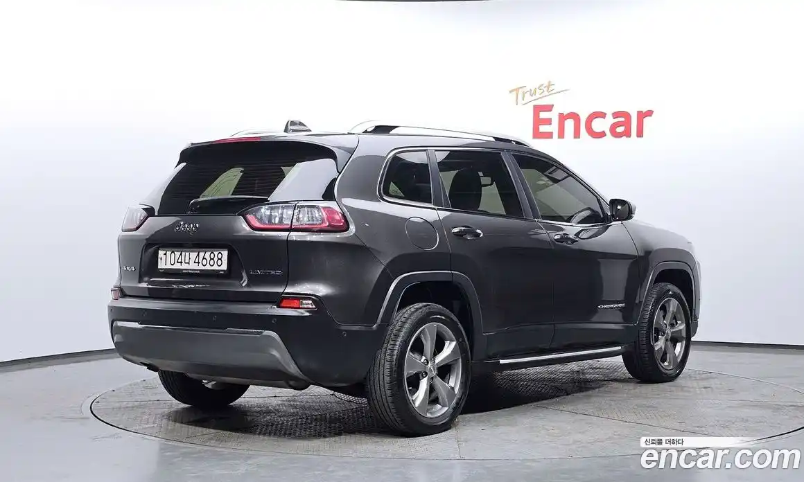 Jeep Cherokee 2020 2.4 Автомат в Москве № 169837, фото 9