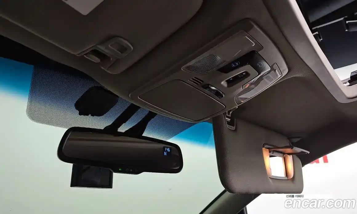 Toyota Sienna 2017 3.5 Автомат в Москве № 170228, фото 13