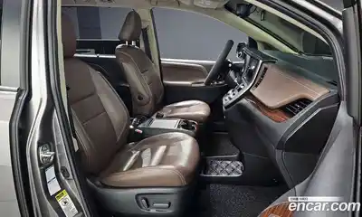 Toyota Sienna 2017 3.5 Автомат в Москве № 170228, миниатюра 2