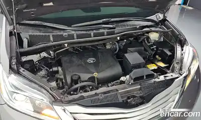 Toyota Sienna 2017 3.5 Автомат в Москве № 170228, миниатюра 9