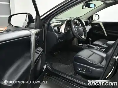 Toyota RAV4 2015 2.5 Автомат в Москве № 170325, миниатюра 11