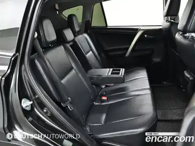 Toyota RAV4 2015 2.5 Автомат в Москве № 170325, миниатюра 12