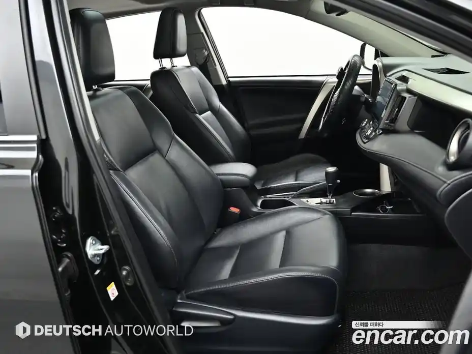 Toyota RAV4 2015 2.5 Автомат в Москве № 170325, фото 10