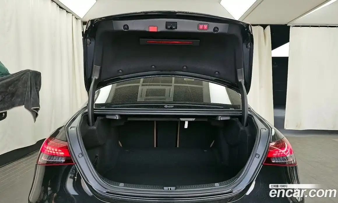 Mercedes-Benz E-Class 2022 2.0 Автомат в Москве № 173019, фото 15