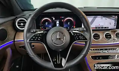 Mercedes-Benz E-Class 2022 2.0 Автомат в Москве № 173019, миниатюра 10