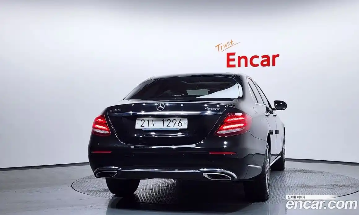 Mercedes-Benz E-Class 2018 2.0 Автомат в Москве № 173738, фото 14