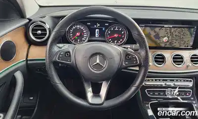 Mercedes-Benz E-Class 2018 2.0 Автомат в Москве № 173738, миниатюра 6