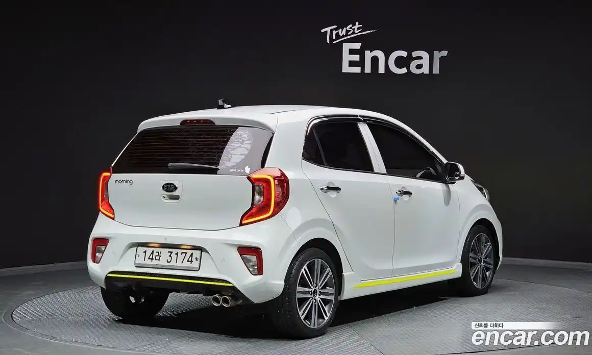 Kia Morning 2020 1.0 Автомат в Москве № 17541, фото 1