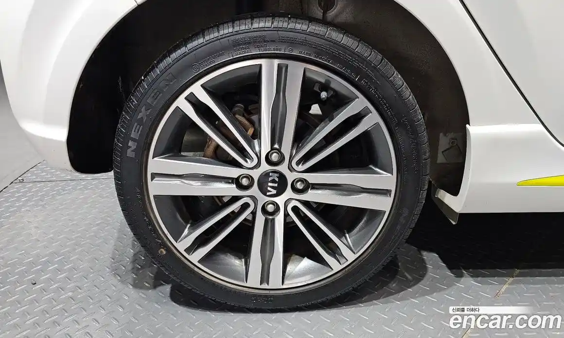 Kia Morning 2020 1.0 Автомат в Москве № 17541, фото 2