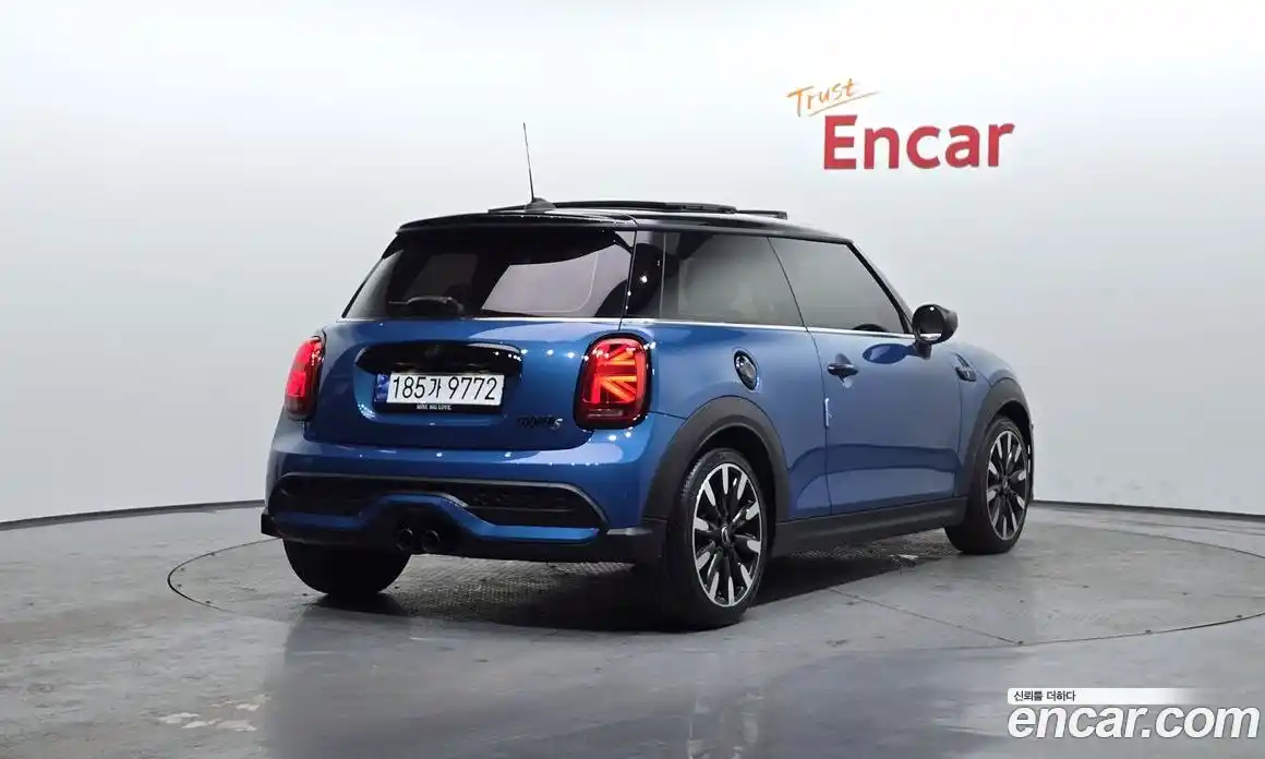 Mini Cooper 2023 2.0 Автомат в Москве № 179416, фото 13