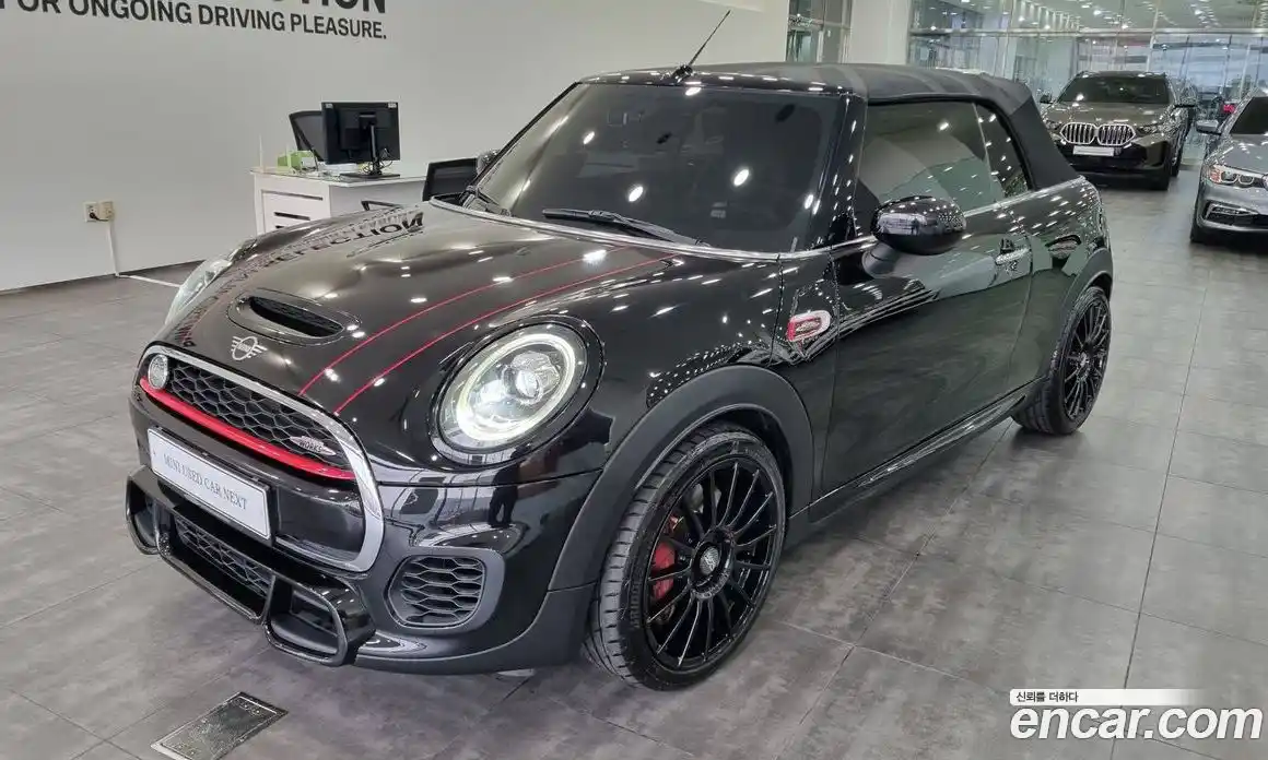 Mini Cooper Convertible 2021 2.0 Автомат в Москве № 181866, фото 1