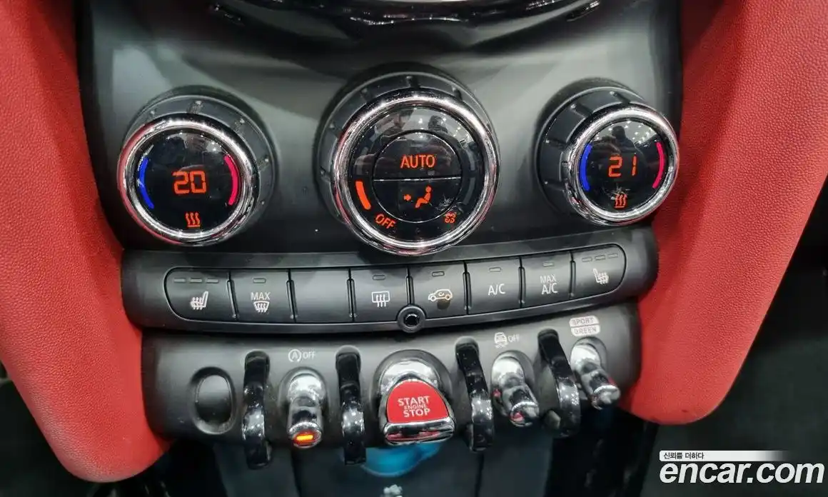 Mini Cooper Convertible 2021 2.0 Автомат в Москве № 181866, фото 14