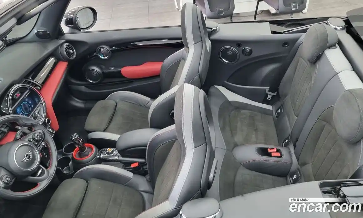 Mini Cooper Convertible 2021 2.0 Автомат в Москве № 181866, фото 18