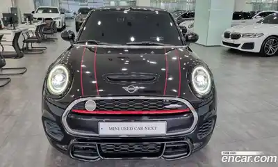 Mini Cooper Convertible 2021 2.0 Автомат в Москве № 181866, миниатюра 2