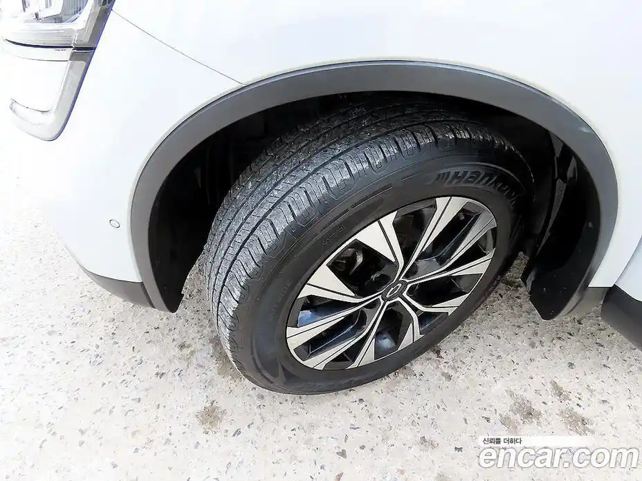 Renault QM6 2023 2.0 Автомат в Москве № 185721, фото 19