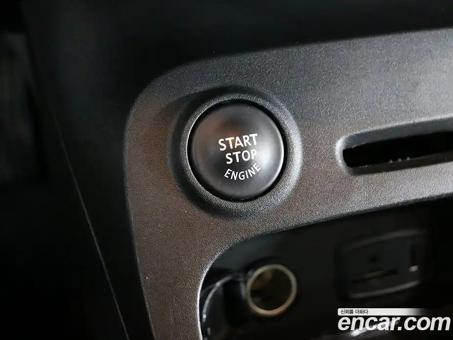 Renault QM3 2014 1.5 Автомат в Москве № 186267, фото 11