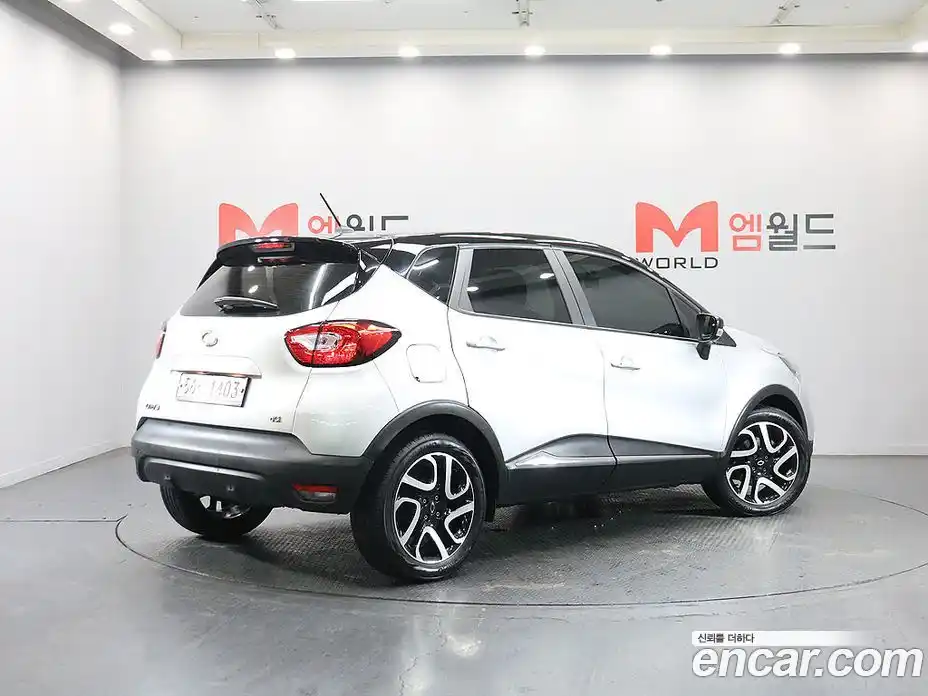 Renault QM3 2014 1.5 Автомат в Москве № 186267, фото 3