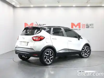 Renault QM3 2014 1.5 Автомат в Москве № 186267, миниатюра 3