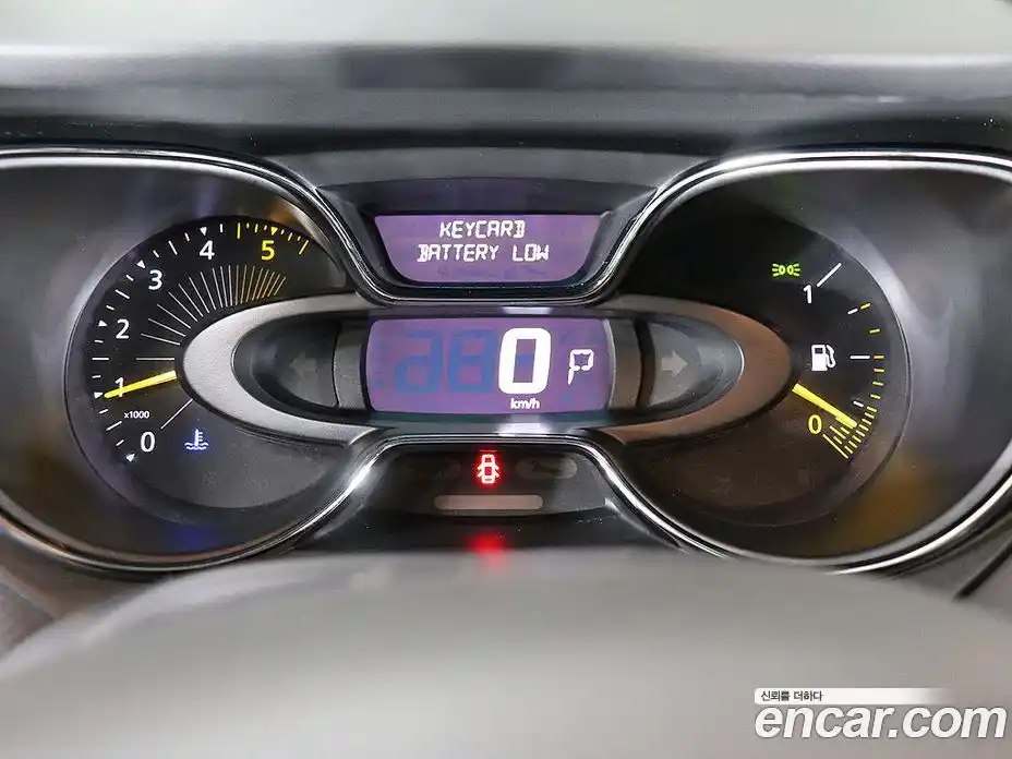 Renault QM3 2014 1.5 Автомат в Москве № 186267, фото 6