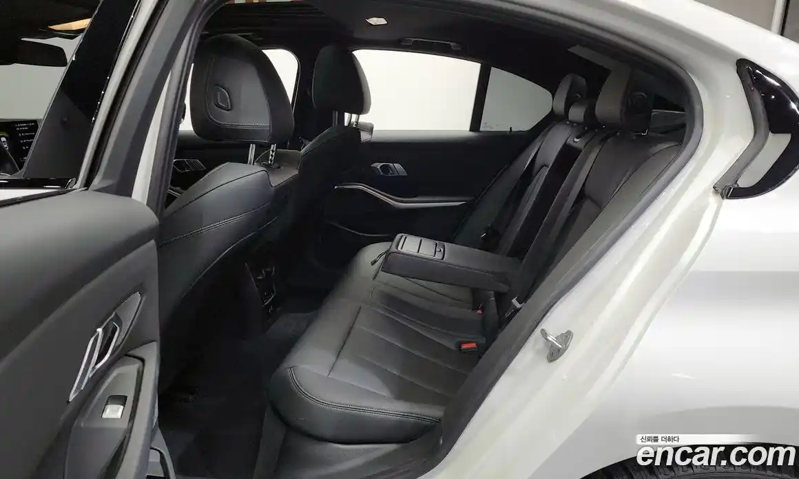 BMW 3-Series 2025 2.0 Автомат в Москве № 186852, фото 11