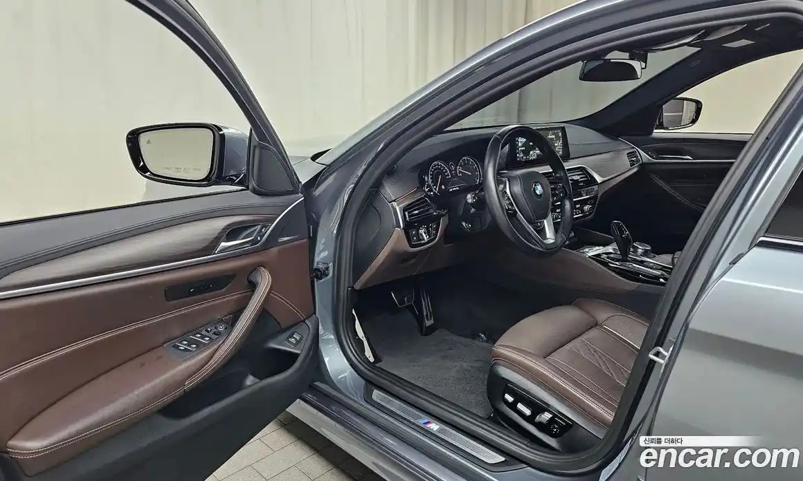 BMW 5-Series 2017 2.0 Автомат в Москве № 188661, фото 15